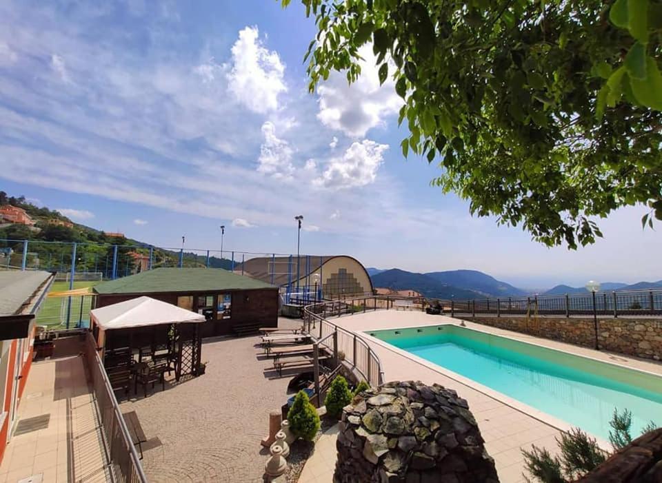 Casa Indipendente Su Due Livelli In Liguria-Vista Mare 6-7 Posti Appartement Magliolo Buitenkant foto